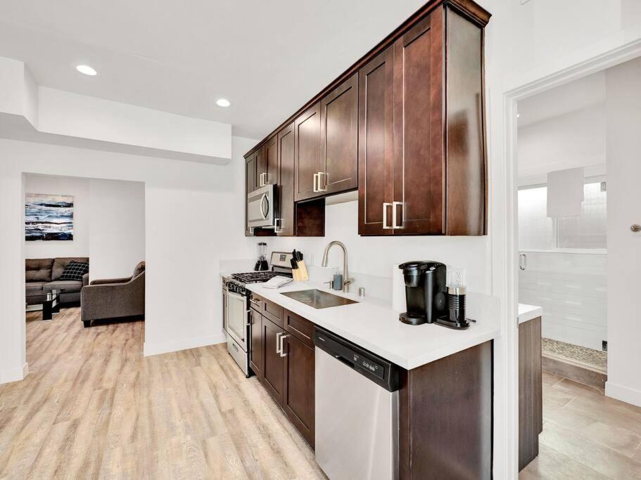 Venice Apartment Los Angeles